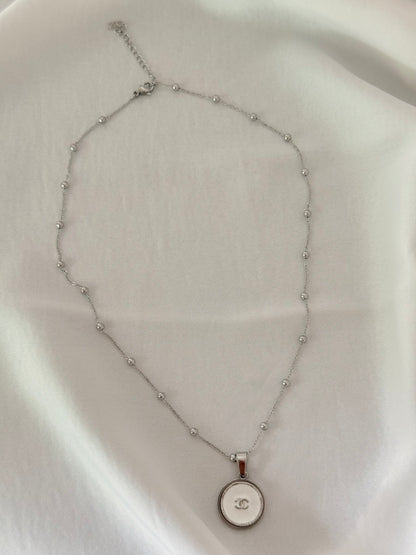 Collier AURA